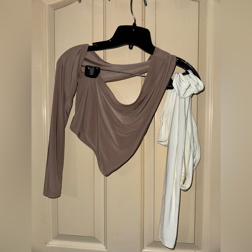 DUO brand new cropped shirts with one sleeve off shoulder